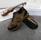 2018 New Men's Work Shoes Outdoor Sneakers Men Mesh Boots