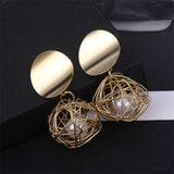 AILEND Korean version of the new earrings Geometric embossed round earrings personality trend wild fashion earrings